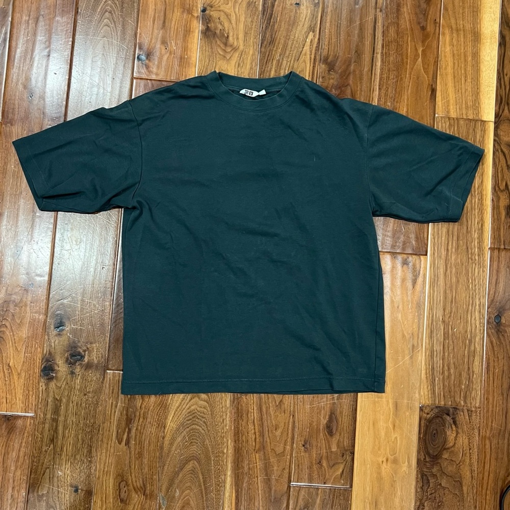 Uniqlo Airism Dark Green Oversized Tee Sz M